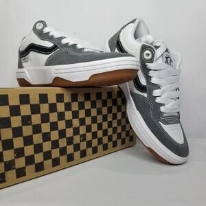 Vans Unisex Rowan 2 Board Shoes Women's Size 6 Gray / White NWT